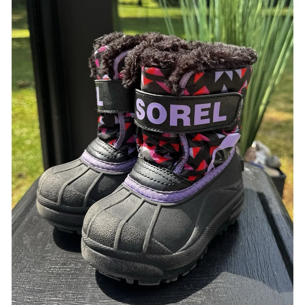 Sorel Girls Snow Boots Size 7 Black Purple Pink Faux Fur Winter Waterproof